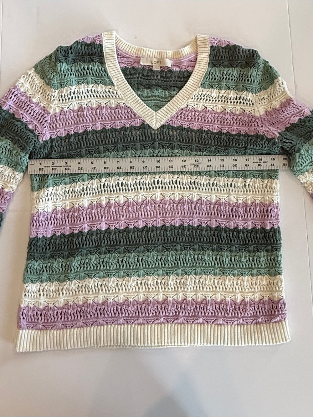 LOFT Crochet V-Neck Sweater in Cream, Sage Green & Lavender Size L